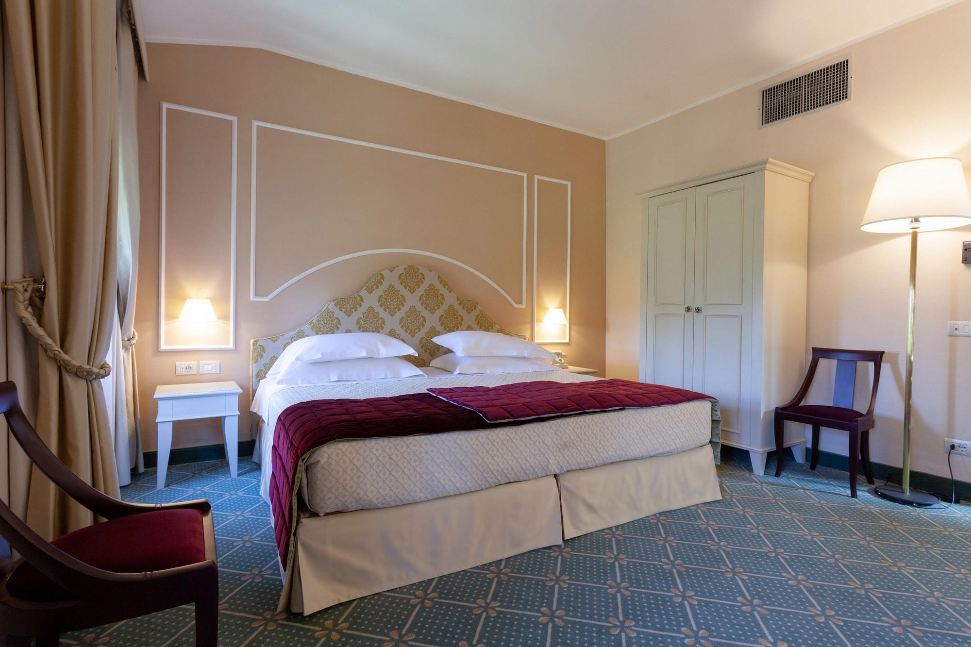 Hotel Villa San Lucchese Poggibonsi Bagian luar foto