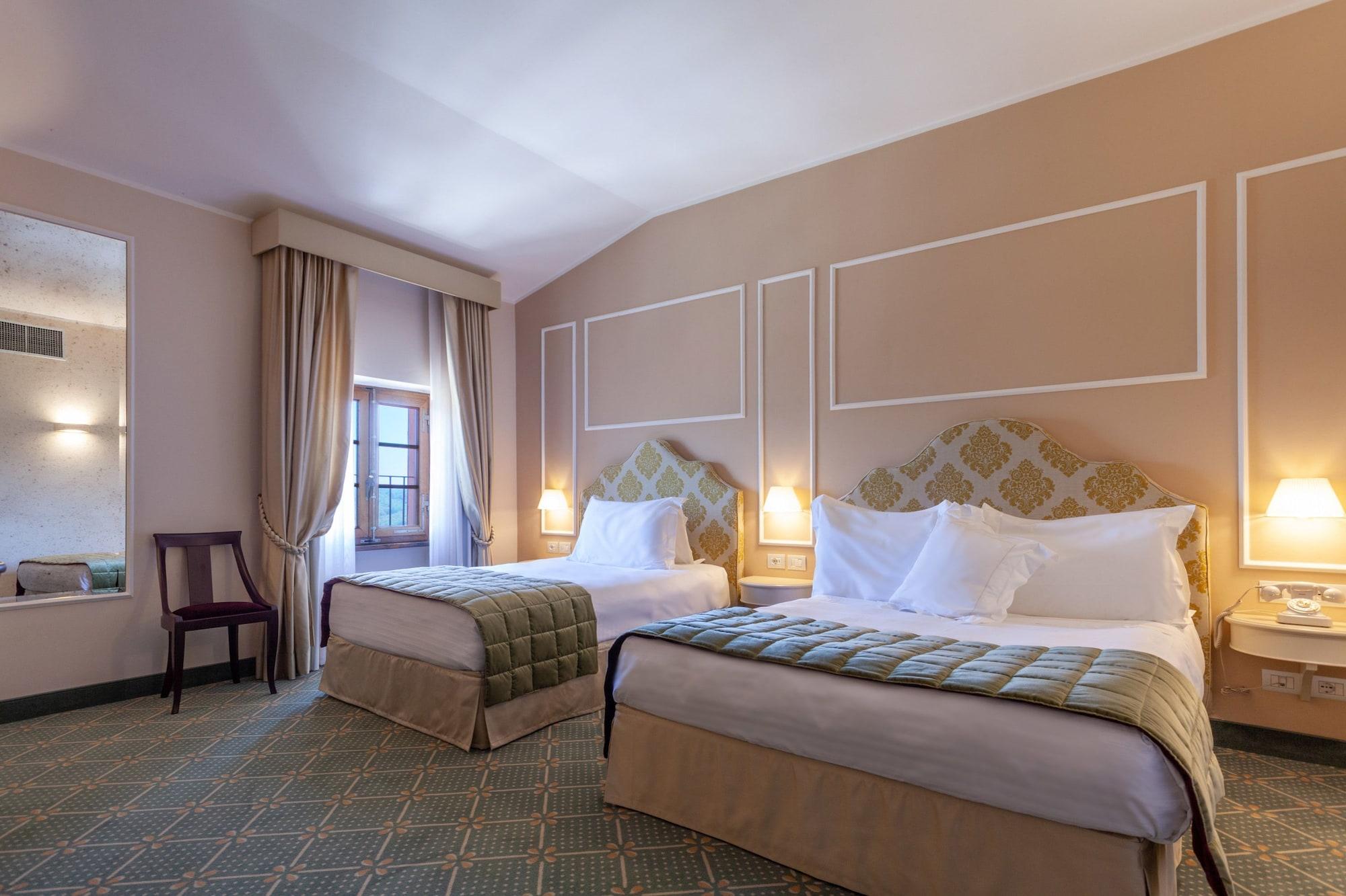 Hotel Villa San Lucchese Poggibonsi Bagian luar foto