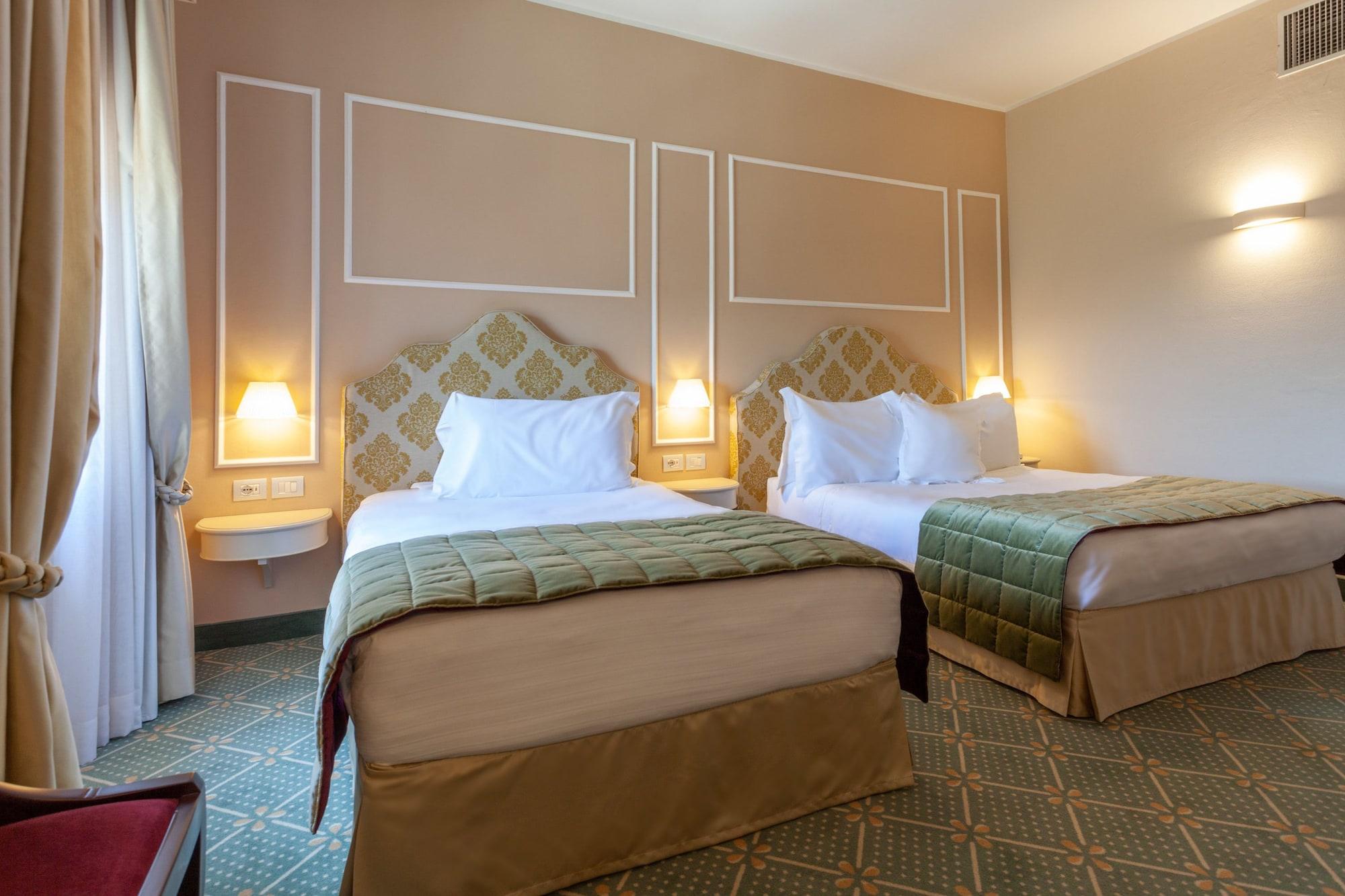 Hotel Villa San Lucchese Poggibonsi Bagian luar foto